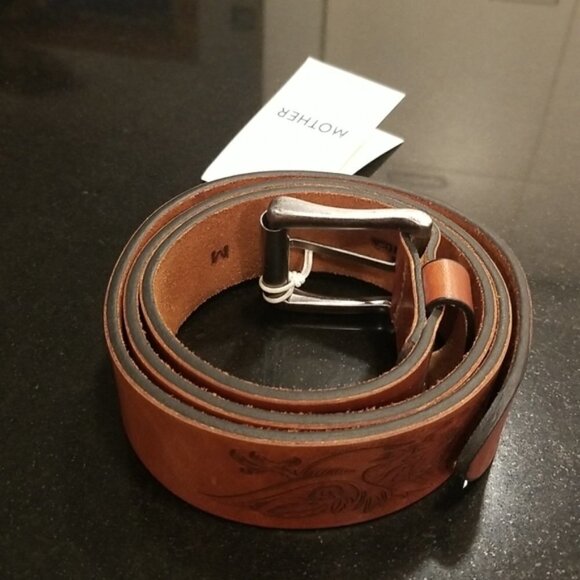 💕MOTHER💕 The Buckle Up Belt ~ Brown MF 100% Leather Engraved Small S NWT - Picture 5 of 14